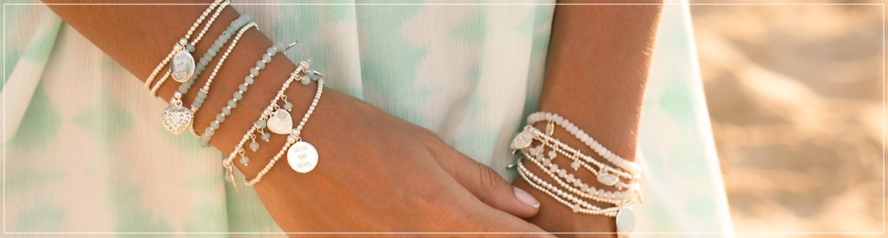 Filao, Bracelets en argent massif et pierres semi-précieuses.